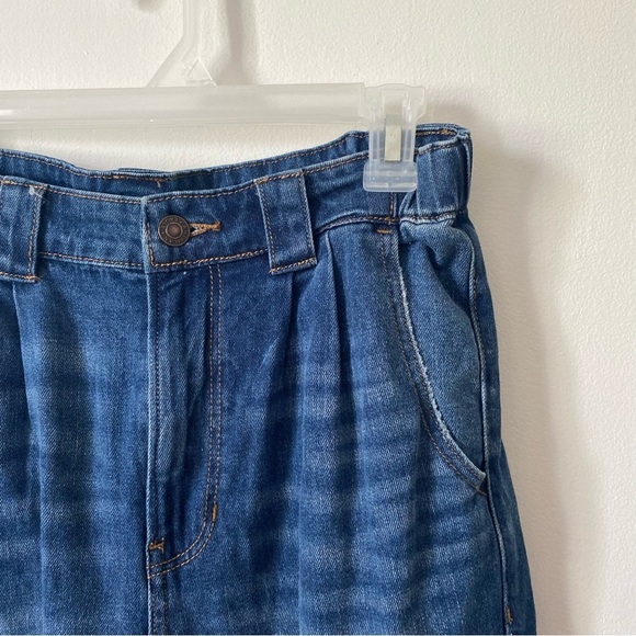 American Eagle Denim Cargo Mom Jeans size 6 - Picture 5 of 8